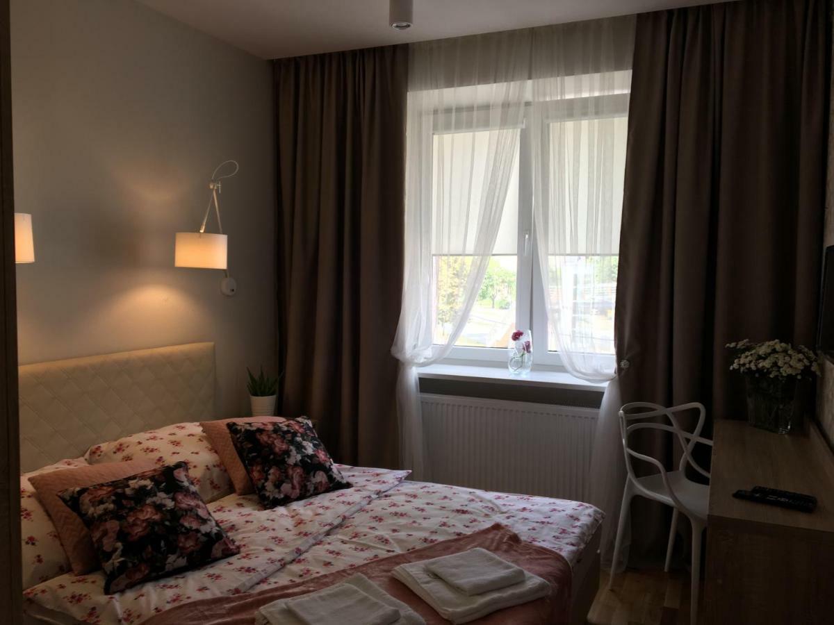 Family & Business Elegant Apartments Ul Astronautow Centrum Downtown - 3 Bedroom, Parking Kielce Eksteriør billede