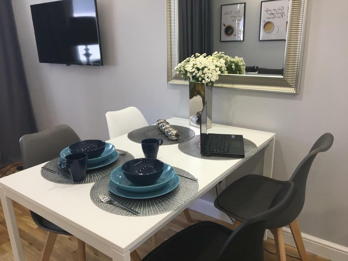 Family & Business Elegant Apartments Ul Astronautow Centrum Downtown - 3 Bedroom, Parking Kielce Eksteriør billede