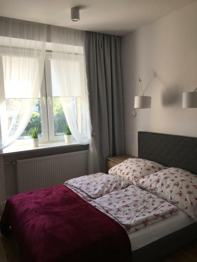 Family & Business Elegant Apartments Ul Astronautow Centrum Downtown - 3 Bedroom, Parking Kielce Eksteriør billede