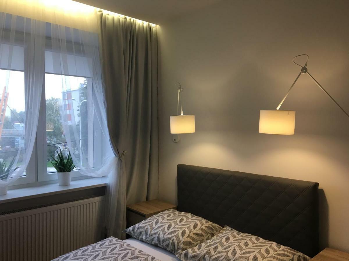 Family & Business Elegant Apartments Ul Astronautow Centrum Downtown - 3 Bedroom, Parking Kielce Eksteriør billede