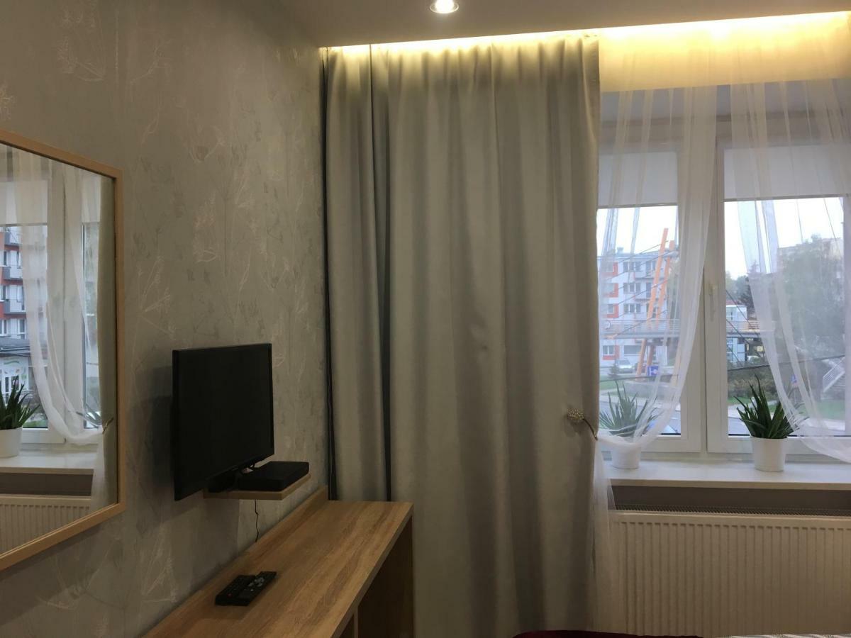 Family & Business Elegant Apartments Ul Astronautow Centrum Downtown - 3 Bedroom, Parking Kielce Eksteriør billede